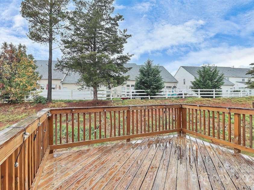 2608 Grantham Place Drive, Fort Mill, SC 29715.  MLS# CAR4198371, YatesRealty ID 15894. 