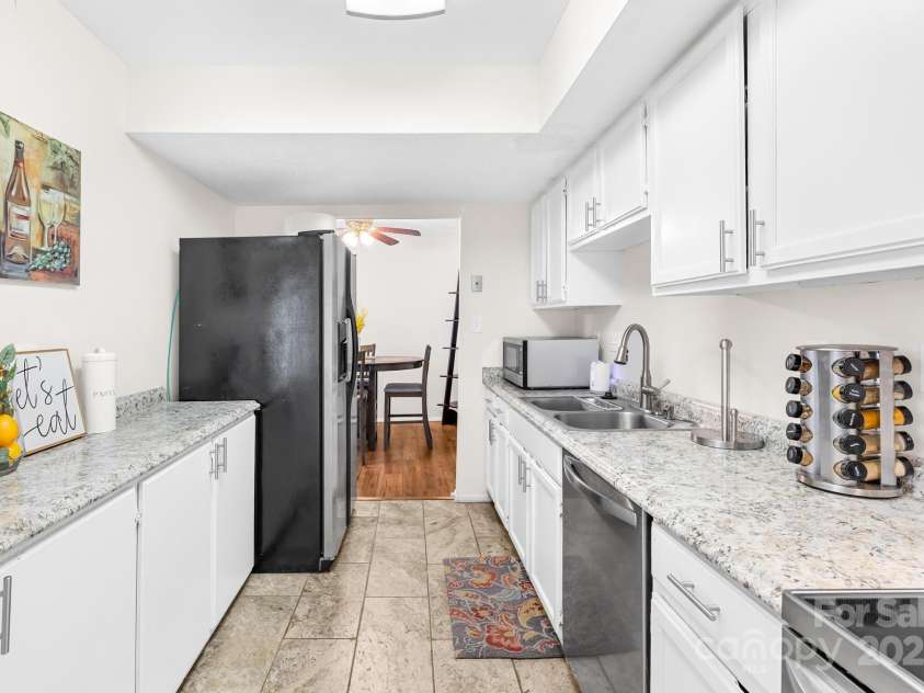 7407 Mystic Lane, Charlotte, NC 28227.  MLS# CAR4248873, YatesRealty ID 15895. 