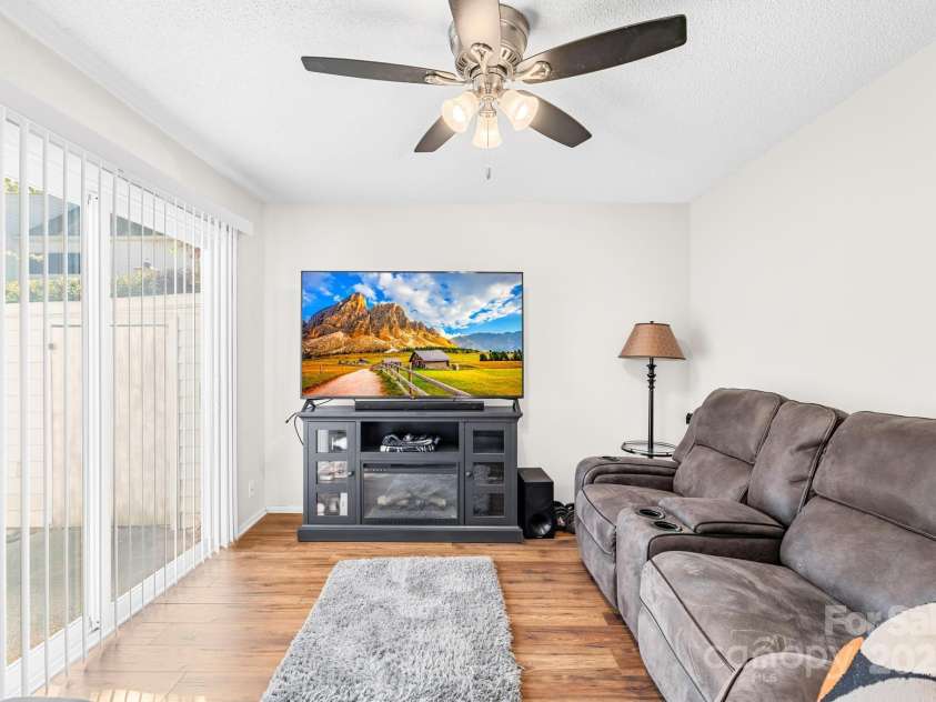 7407 Mystic Lane, Charlotte, NC 28227.  MLS# CAR4248873, YatesRealty ID 15895. 