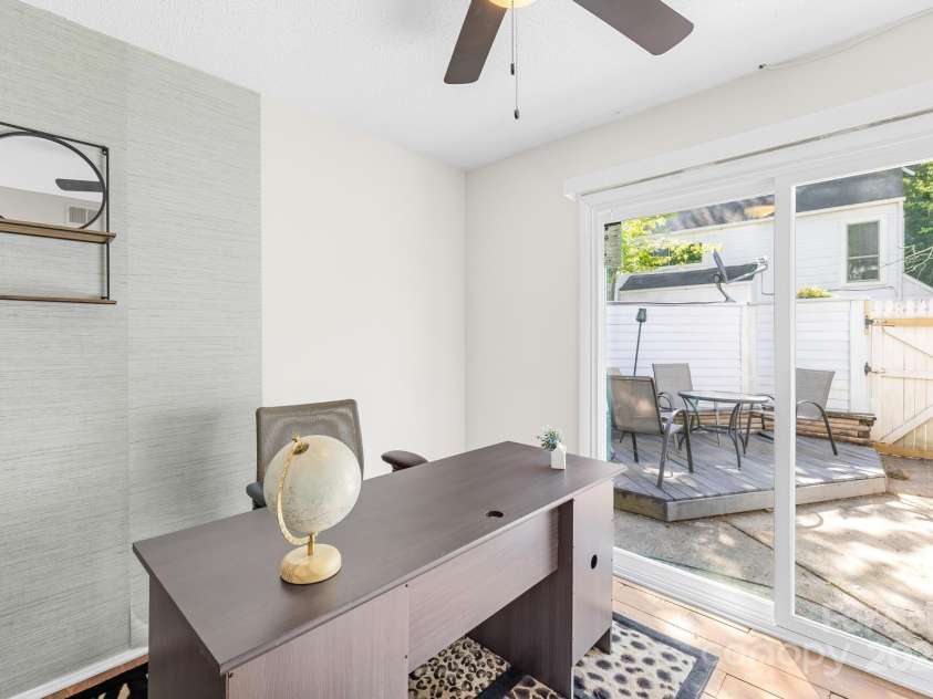 7407 Mystic Lane, Charlotte, NC 28227.  MLS# CAR4248873, YatesRealty ID 15895. 
