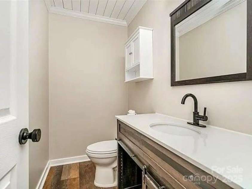 3572 Heather Lane, Gastonia, NC 28056.  MLS# CAR4263749, YatesRealty ID 15897. 