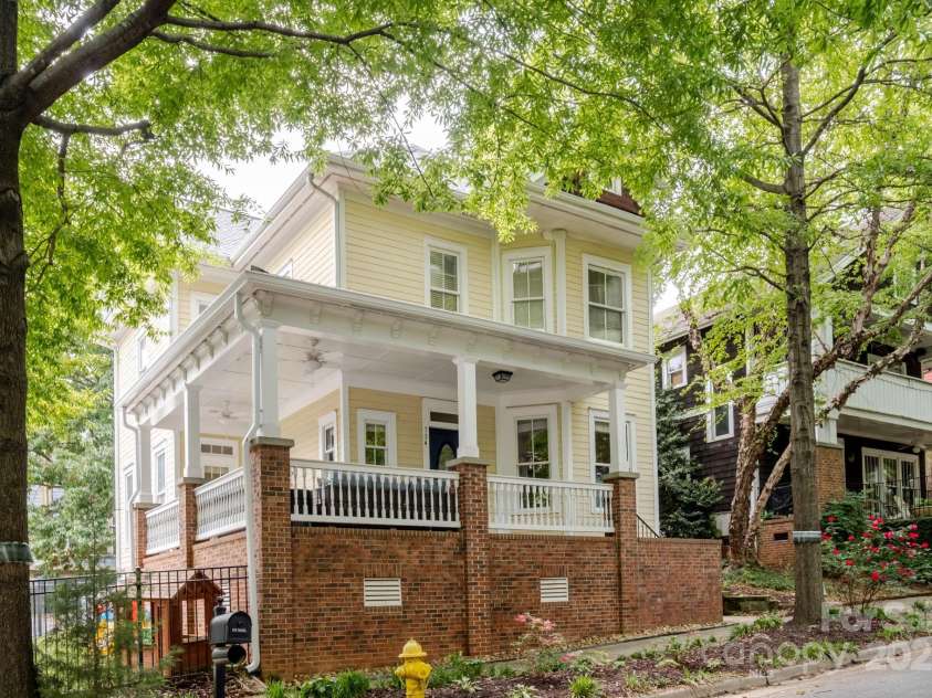 734 10th Street, Charlotte, NC 28202.  MLS# CAR4240870, YatesRealty ID 15898. 