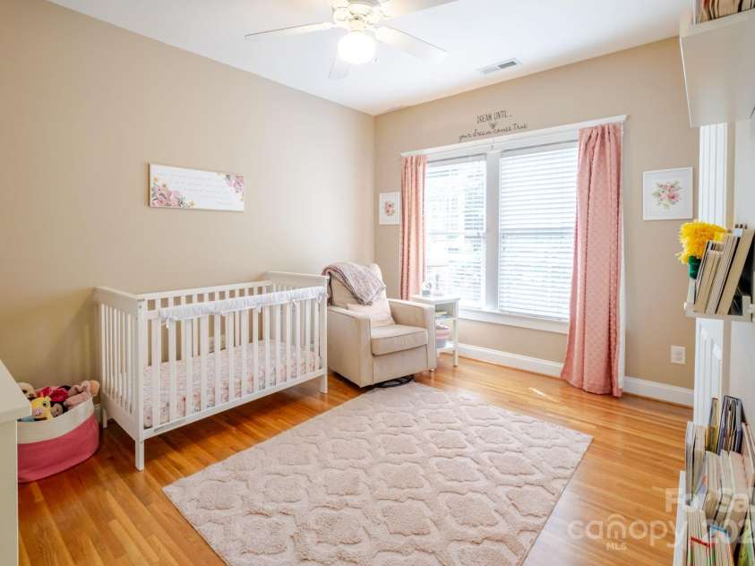 734 10th Street, Charlotte, NC 28202.  MLS# CAR4240870, YatesRealty ID 15898. 