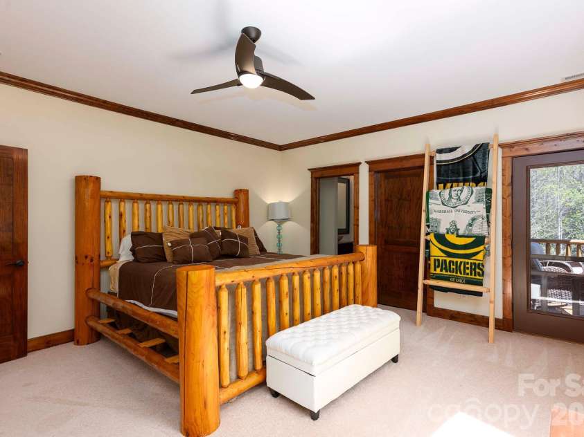 716 Peppervine Circle, Brevard, NC 28712.  MLS# CAR4374507, YatesRealty ID 15899. 