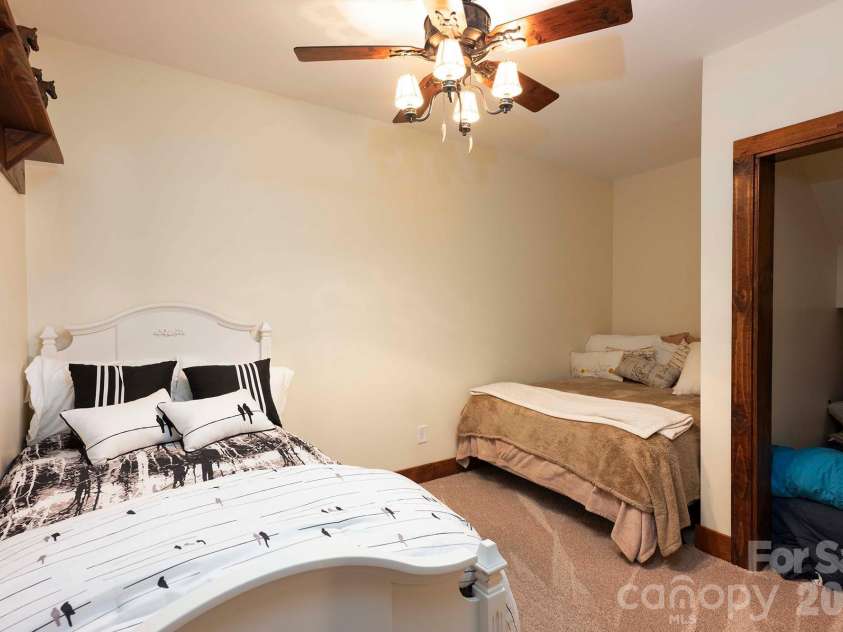 716 Peppervine Circle, Brevard, NC 28712.  MLS# CAR4374507, YatesRealty ID 15899. 