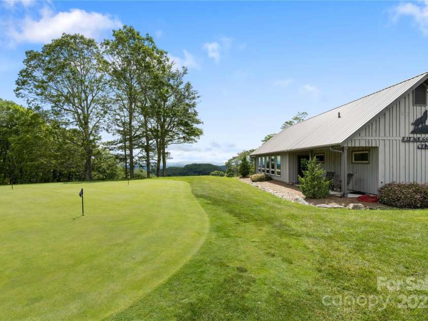 205 Chestnut Village, Mars Hill, NC 28754.  MLS# CAR4273023, YatesRealty ID 159. Putting green at Club