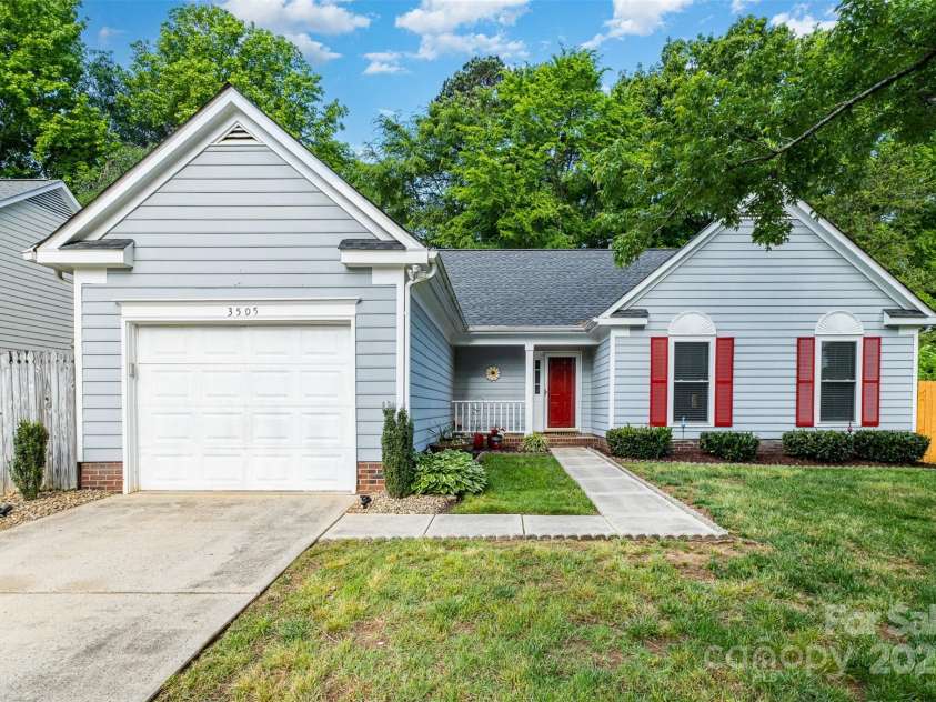 3505 Frostmoor Place, Charlotte, NC 28269.  MLS# CAR4259668, YatesRealty ID 15900. 