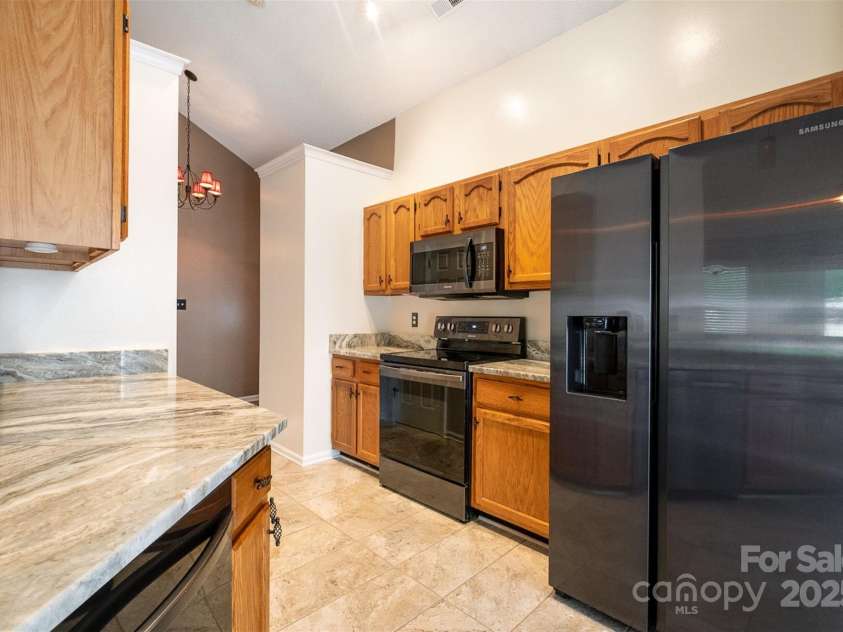 3505 Frostmoor Place, Charlotte, NC 28269.  MLS# CAR4259668, YatesRealty ID 15900. 