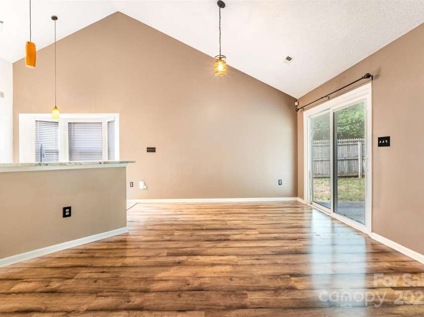 3505 Frostmoor Place, Charlotte, NC 28269.  MLS# CAR4259668, YatesRealty ID 15900. 