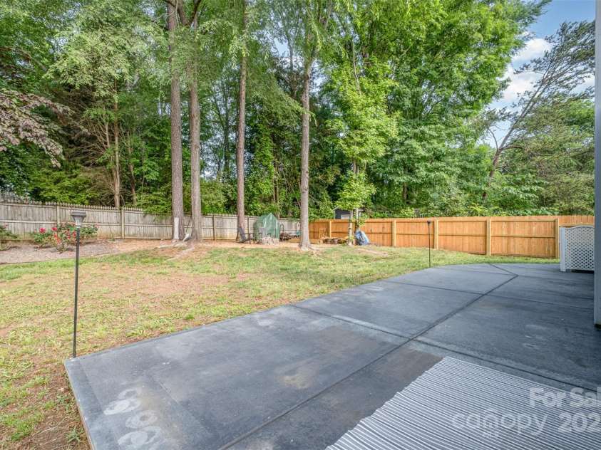 3505 Frostmoor Place, Charlotte, NC 28269.  MLS# CAR4259668, YatesRealty ID 15900. 