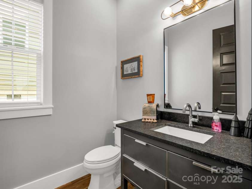 20 Phillip Lane, Arden, NC 28704.  MLS# CAR4259967, YatesRealty ID 15901. 