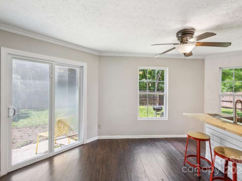 5611 Hammermill Drive, Harrisburg, NC 28075.  MLS# CAR4247140, YatesRealty ID 15902. Kitchen