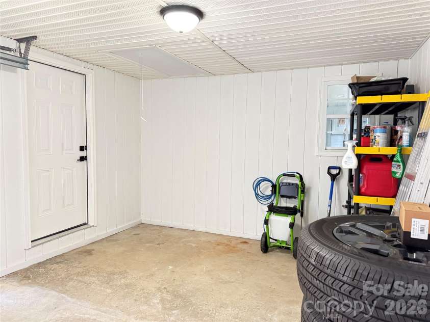 1442 Lee Pearson Road, Lenoir, NC 28645.  MLS# CAR4374752, YatesRealty ID 15903. Garage