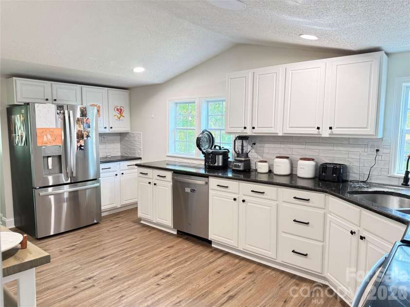 1442 Lee Pearson Road, Lenoir, NC 28645.  MLS# CAR4374752, YatesRealty ID 15903. Kitchen