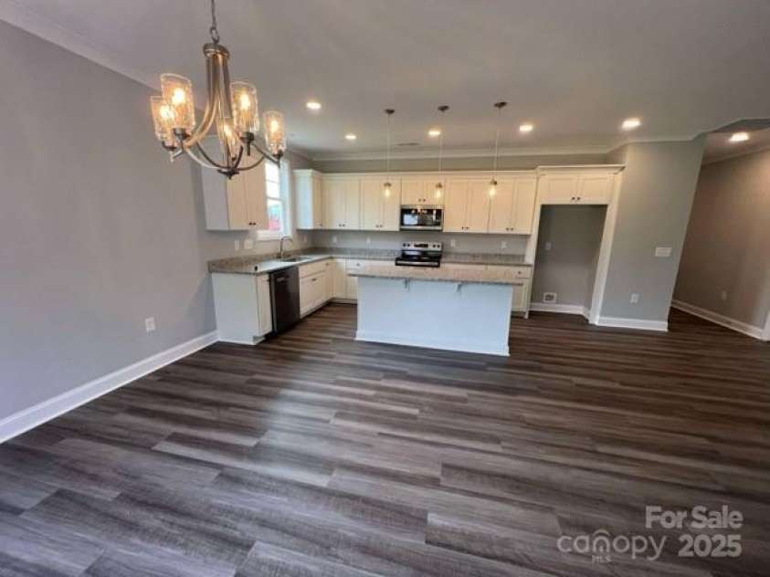 610 Carolina Avenue, Yadkinville, NC 27055.  MLS# CAR4253287, YatesRealty ID 15903. 
