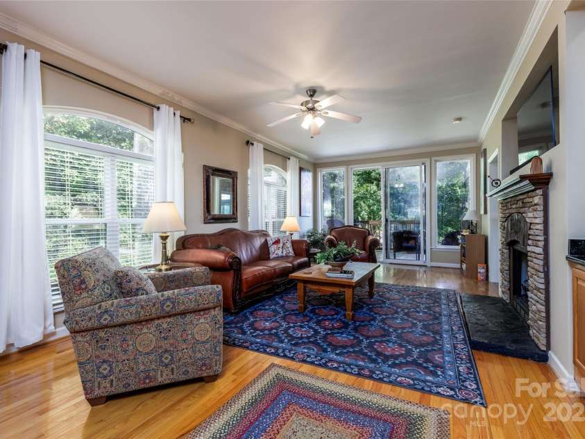 30 Lower Tanglewood Road, Lake Toxaway, NC 28747.  MLS# CAR4176732, YatesRealty ID 15904. 