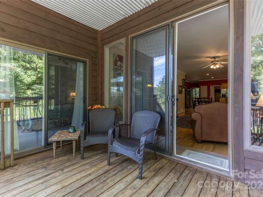 30 Lower Tanglewood Road, Lake Toxaway, NC 28747.  MLS# CAR4176732, YatesRealty ID 15904. 