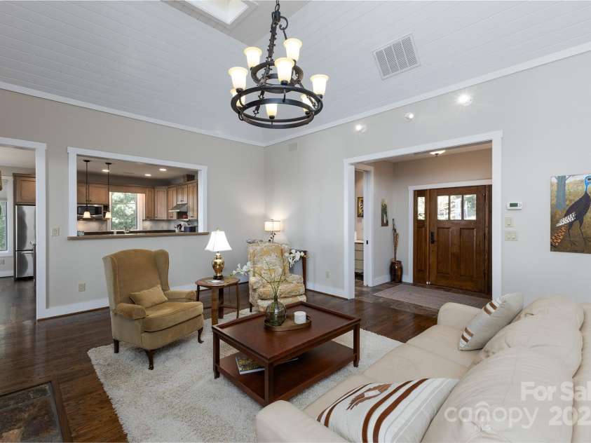315 Jocassee Trail, Sapphire, NC 28774.  MLS# CAR4237520, YatesRealty ID 15906. 