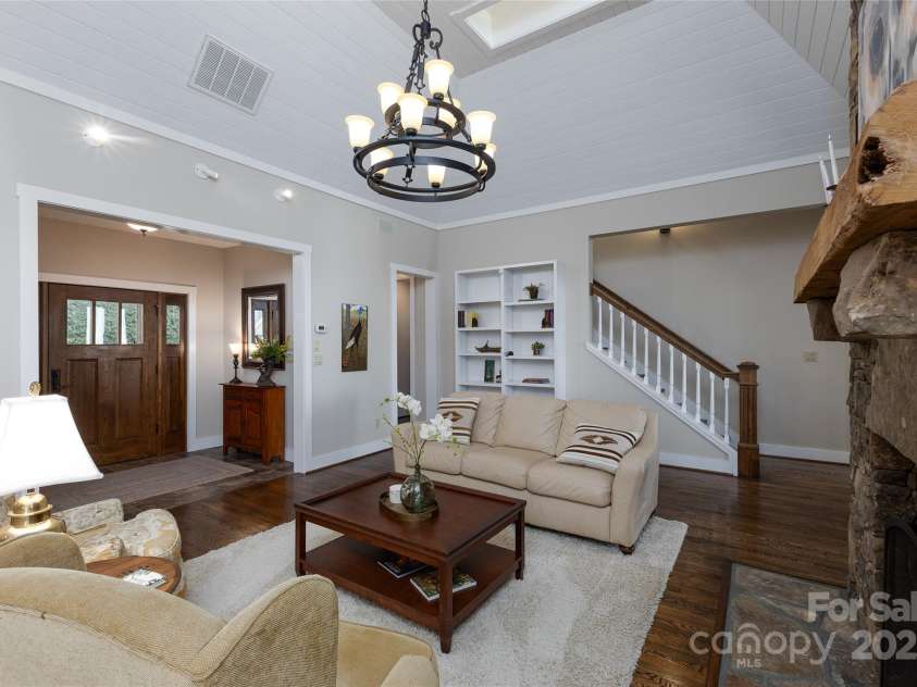 315 Jocassee Trail, Sapphire, NC 28774.  MLS# CAR4237520, YatesRealty ID 15906. 