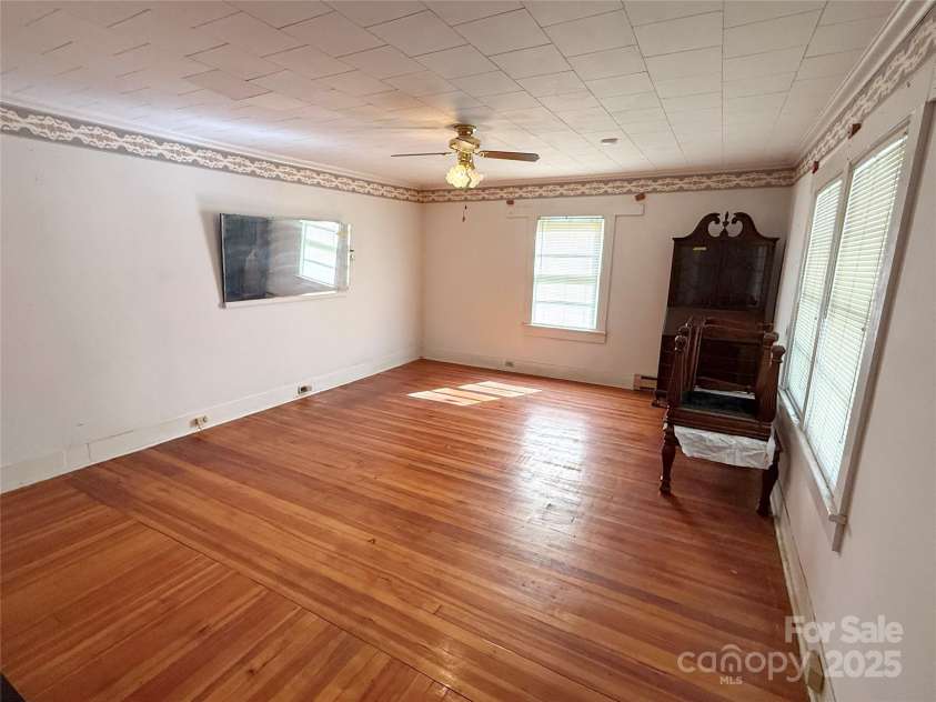 125 Hunter Street, Salisbury, NC 28144.  MLS# CAR4258864, YatesRealty ID 15907. 