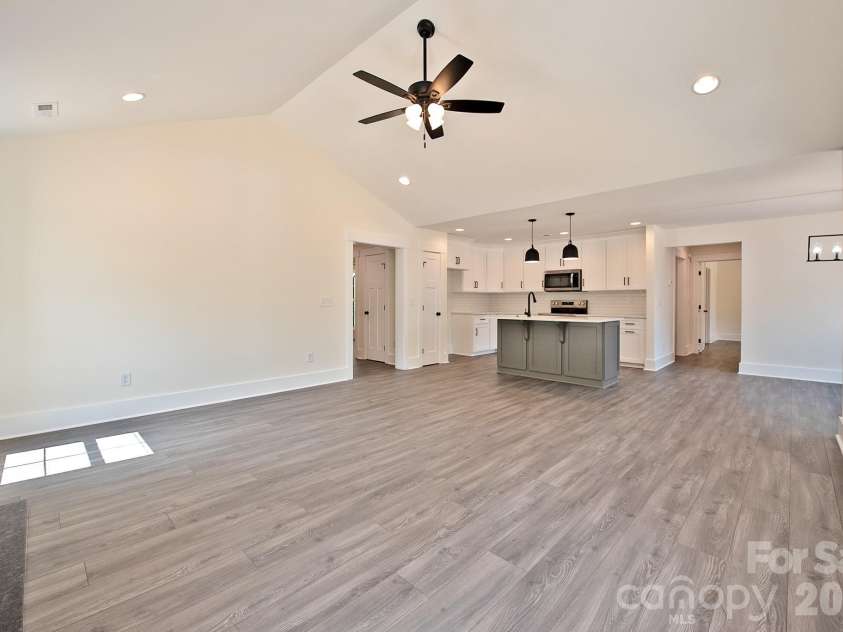 586 Wilhelm Place, Concord, NC 28025.  MLS# CAR4374931, YatesRealty ID 15909. 