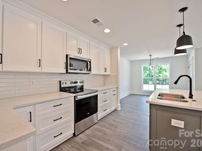 586 Wilhelm Place, Concord, NC 28025.  MLS# CAR4374931, YatesRealty ID 15909. 