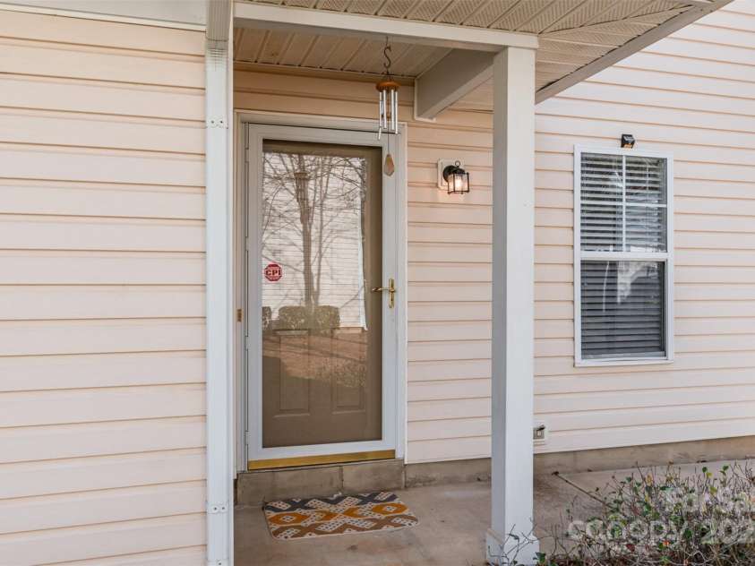 3610 Melrose Cottage Drive, Matthews, NC 28105.  MLS# CAR4223491, YatesRealty ID 1591. Front Door
