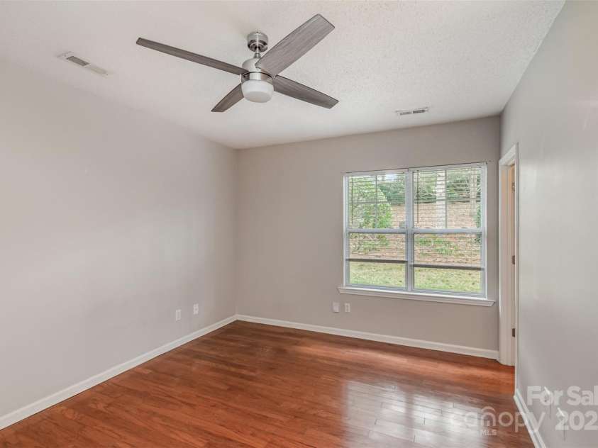 3610 Melrose Cottage Drive, Matthews, NC 28105.  MLS# CAR4223491, YatesRealty ID 1591. Primary Bedroom