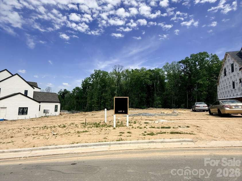 1425 Samuel Spencer Parkway, Davidson, NC 28036.  MLS# CAR4373204, YatesRealty ID 15910. 