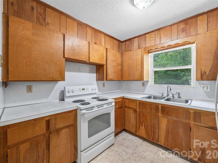 1766 Sturgis Road, Rock Hill, SC 29730.  MLS# CAR4373639, YatesRealty ID 15911. 