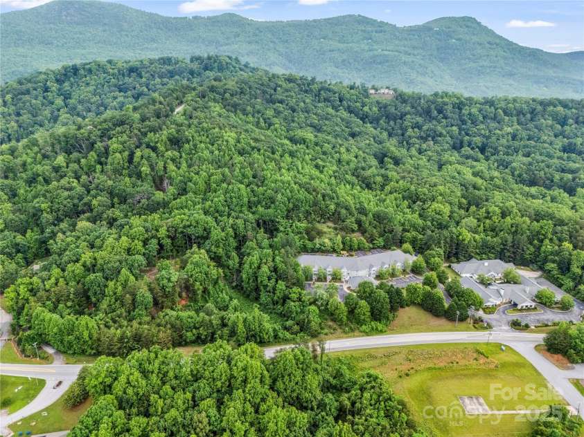 200 Little Wings Mountain Road, Columbus, NC 28722.  MLS# CAR4289310, YatesRealty ID 15911. Drone Footage