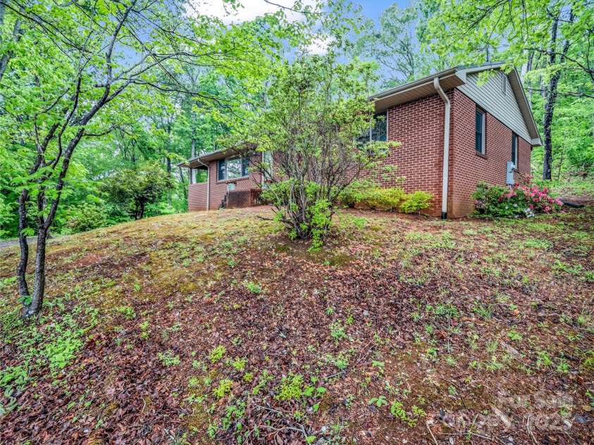 200 Little Wings Mountain Road, Columbus, NC 28722.  MLS# CAR4289310, YatesRealty ID 15911. Perched on a hill
