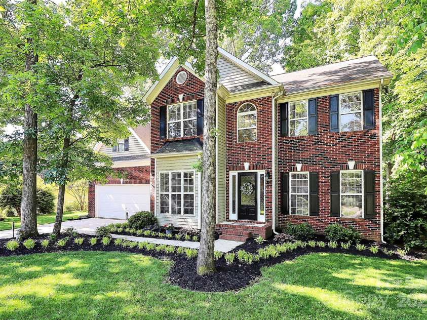 516 Aspen Lane, Indian Trail, NC 28079.  MLS# CAR4256015, YatesRealty ID 15913. 