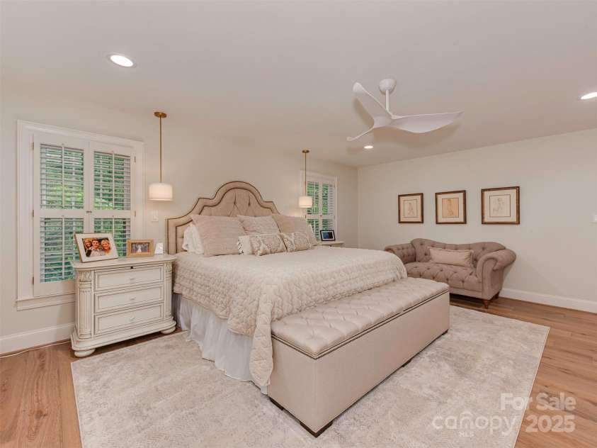 4201 Quail Hunt Lane, Charlotte, NC 28226.  MLS# CAR4261393, YatesRealty ID 15915. 