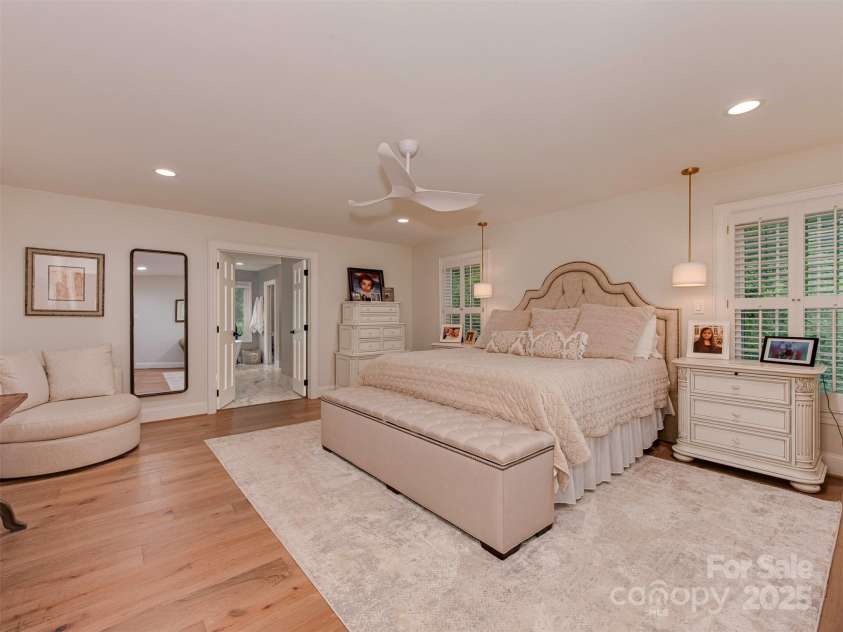 4201 Quail Hunt Lane, Charlotte, NC 28226.  MLS# CAR4261393, YatesRealty ID 15915. Primary Suite