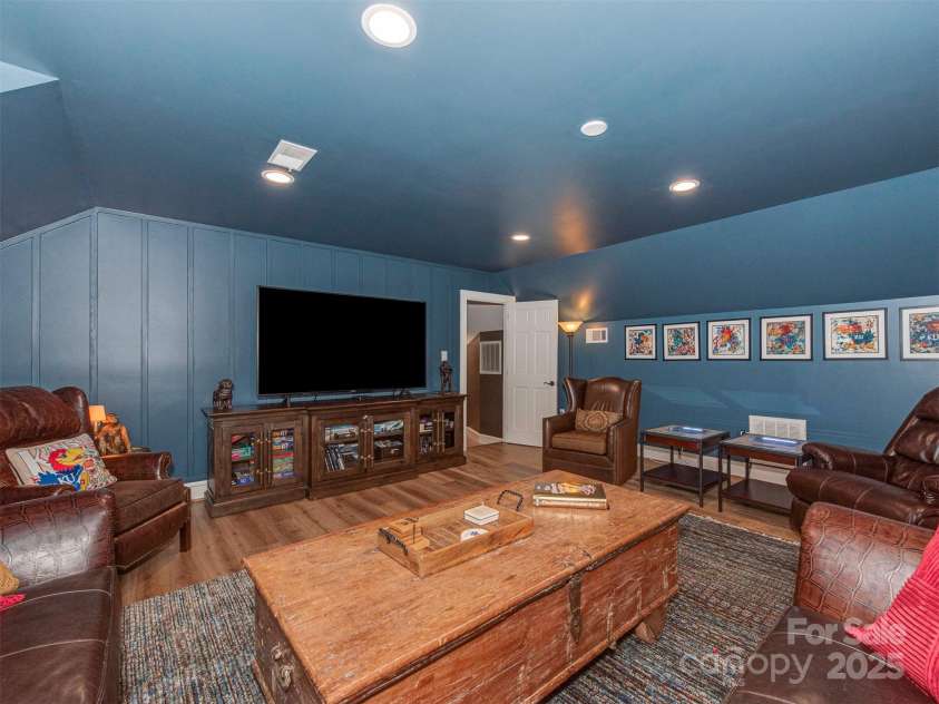 4201 Quail Hunt Lane, Charlotte, NC 28226.  MLS# CAR4261393, YatesRealty ID 15915. Upstairs Bonus Room/Bedroom 5
