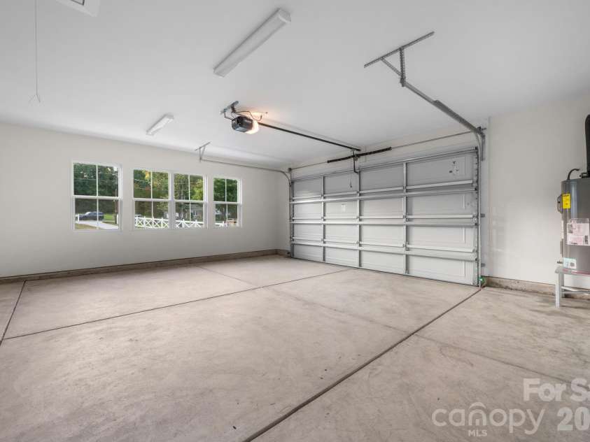 520 Allen Way, Indian Trail, NC 28079.  MLS# CAR4399209, YatesRealty ID 15915. 