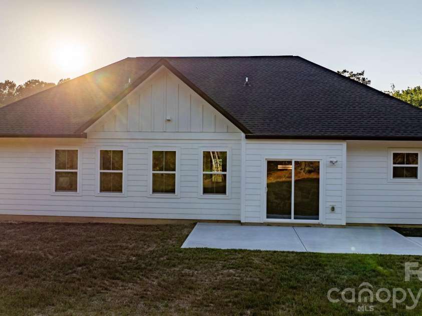 520 Allen Way, Indian Trail, NC 28079.  MLS# CAR4399209, YatesRealty ID 15915. 