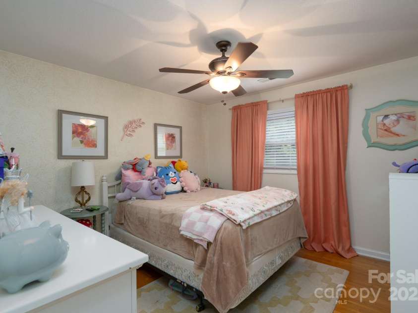 318 Confederate Drive, Concord, NC 28027.  MLS# CAR4262637, YatesRealty ID 15916. 