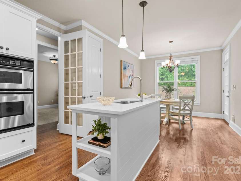 1119 Lytton Lane, Matthews, NC 28104.  MLS# CAR4235025, YatesRealty ID 15917. 