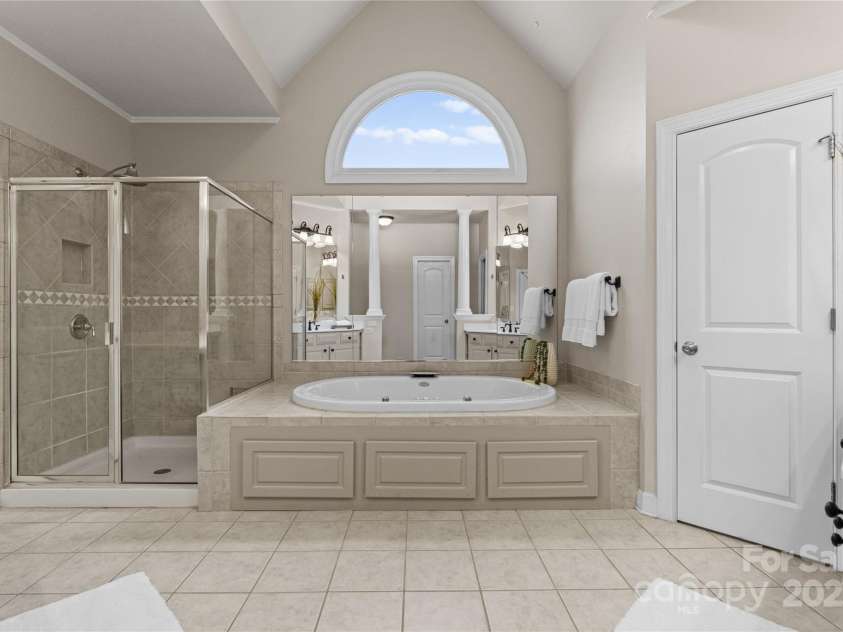 1119 Lytton Lane, Matthews, NC 28104.  MLS# CAR4235025, YatesRealty ID 15917. 