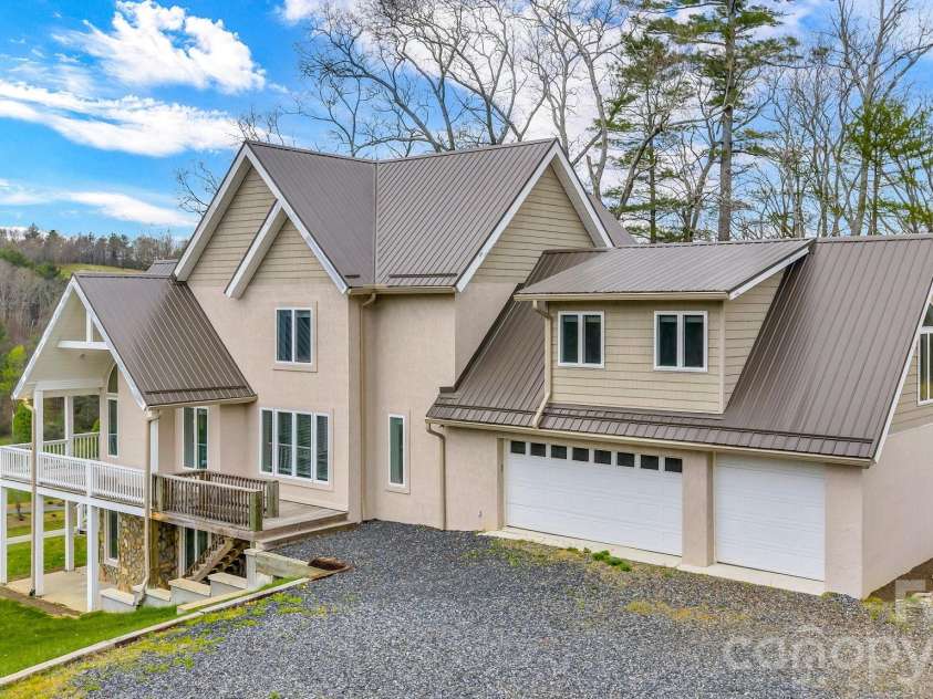 361 Osprey Place, West Jefferson, NC 28694.  MLS# CAR4374542, YatesRealty ID 15917. 