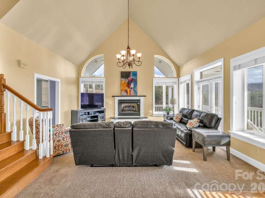 361 Osprey Place, West Jefferson, NC 28694.  MLS# CAR4374542, YatesRealty ID 15917. 