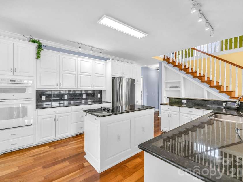 361 Osprey Place, West Jefferson, NC 28694.  MLS# CAR4374542, YatesRealty ID 15917. 