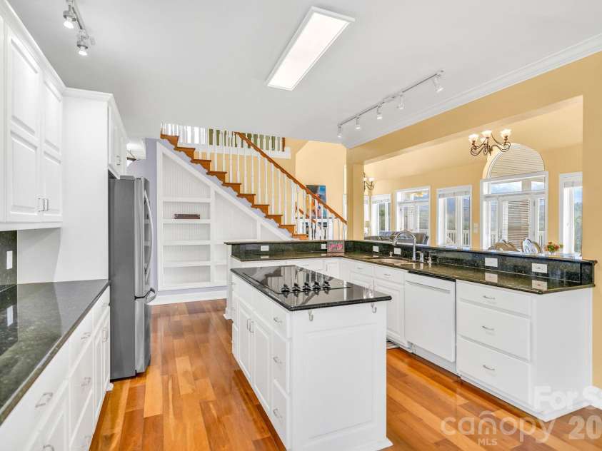 361 Osprey Place, West Jefferson, NC 28694.  MLS# CAR4374542, YatesRealty ID 15917. 