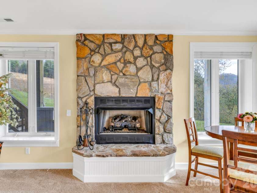 361 Osprey Place, West Jefferson, NC 28694.  MLS# CAR4374542, YatesRealty ID 15917. 
