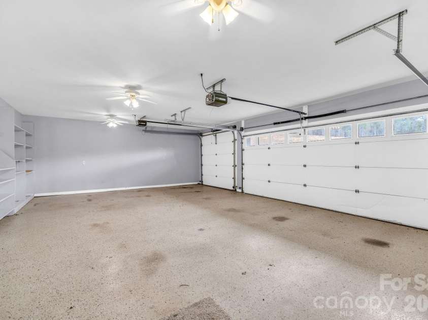 361 Osprey Place, West Jefferson, NC 28694.  MLS# CAR4374542, YatesRealty ID 15917. 