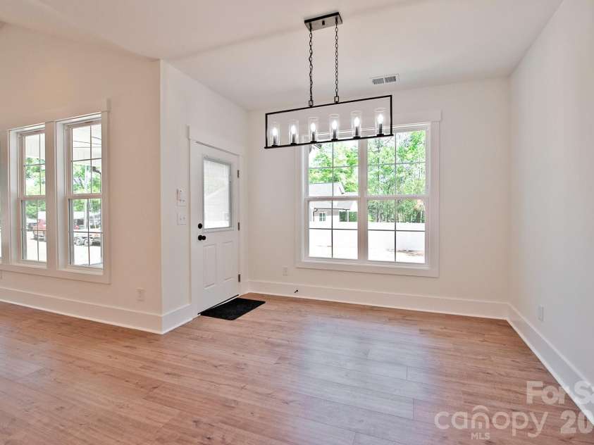 580 Wilhelm Place, Concord, NC 28025.  MLS# CAR4375034, YatesRealty ID 15919. 