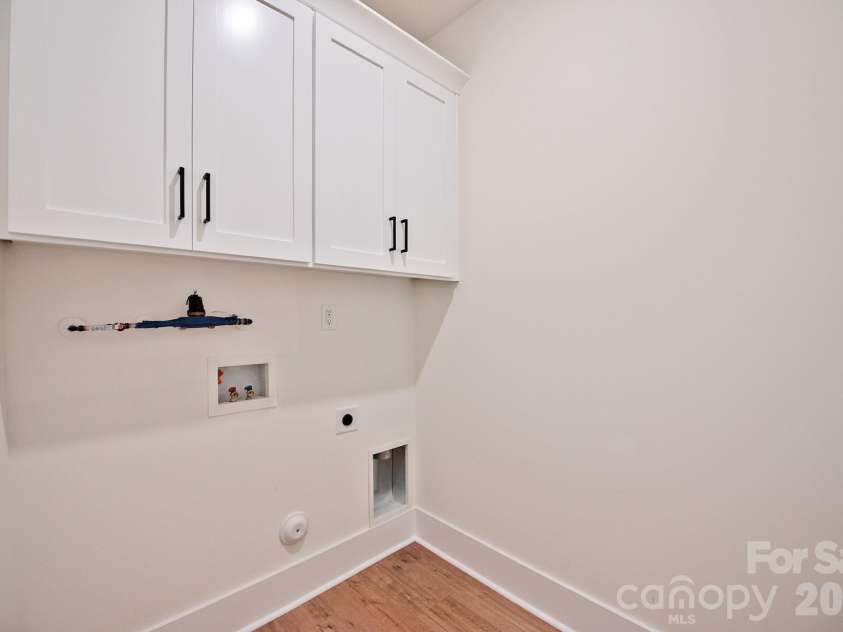 580 Wilhelm Place, Concord, NC 28025.  MLS# CAR4375034, YatesRealty ID 15919. 