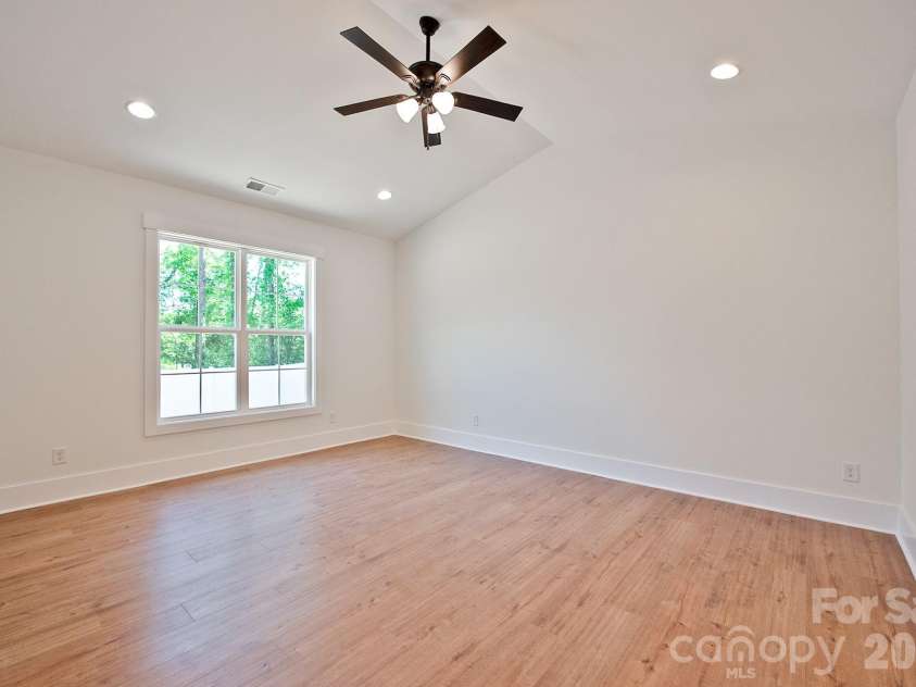 580 Wilhelm Place, Concord, NC 28025.  MLS# CAR4375034, YatesRealty ID 15919. 